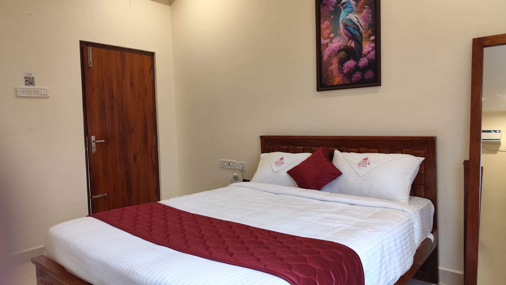 Executive Room at Hotel Sejour Royal in Kolathur Chennai